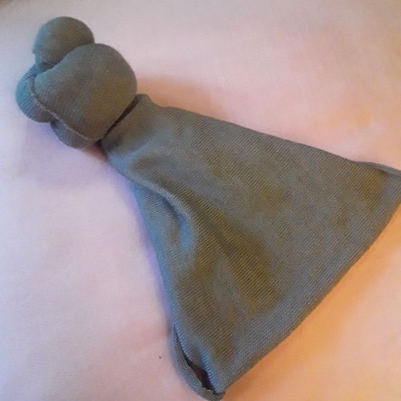 Topknot - Picture 1 of 1